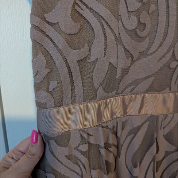 Soieblu Lace Damask Dress | Women’s Large | Beige | Elegant Cocktail Party - Picture 2 of 5